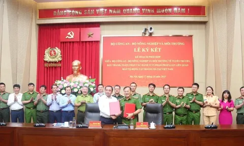 Phối hợp chặt chẽ, hành động quyết liệt: Bảo vệ sự sống hoang dã và phát triển bền vững nguồn lợi thủy sản